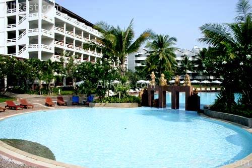 The Regent Cha-Am Beach Resort 25